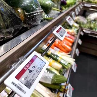 Clipe vertical de etiqueta ESL para cabide de metal