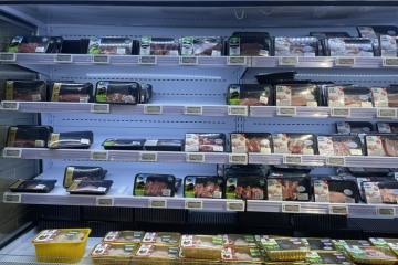 Como o varejista de alimentos pode usar rótulos de prateleira eletrônicos para aumentar as vendas?